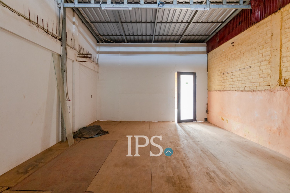 8 Bedroom Commercial Building For Rent - Svay Dangkum, Siem Reap - Image 19