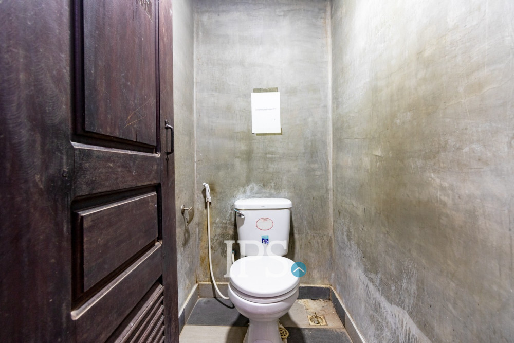 8 Bedroom Commercial Building For Rent - Svay Dangkum, Siem Reap - Image 15