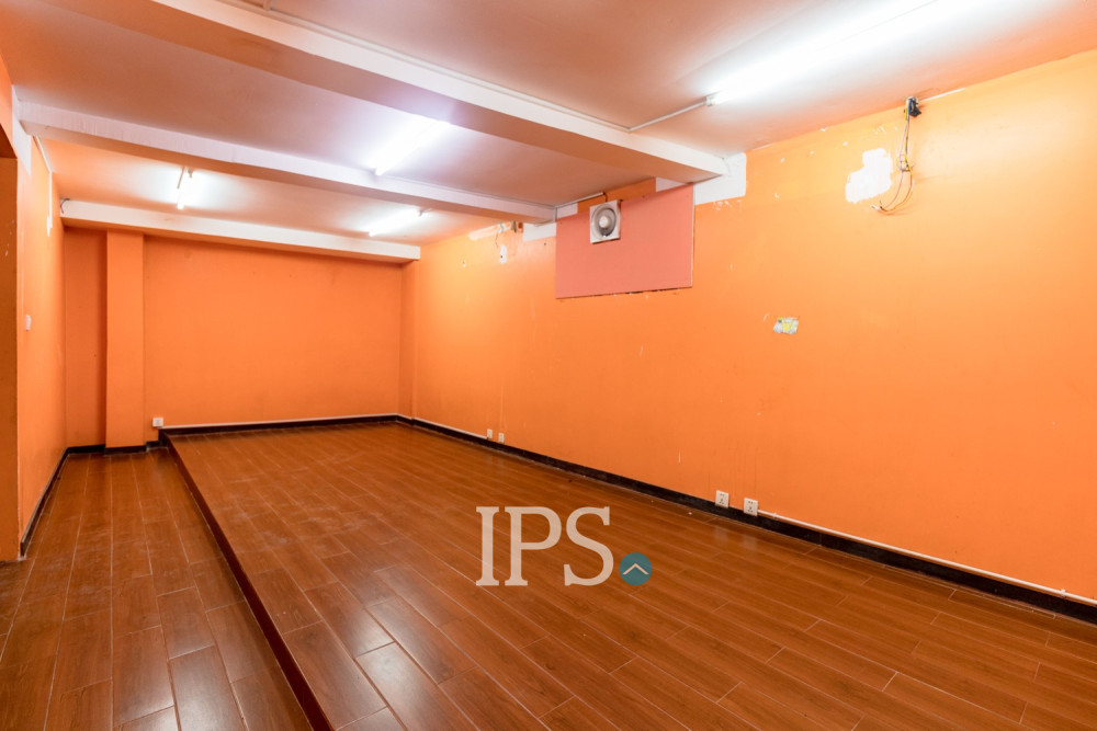 8 Bedroom Commercial Building For Rent - Svay Dangkum, Siem Reap - Image 8