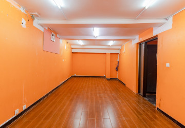 8 Bedroom Commercial Building For Rent - Svay Dangkum, Siem Reap thumbnail