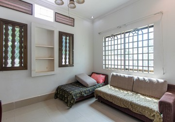 3 House Compound For Rent - Svay Dangkum, Siem Reap thumbnail