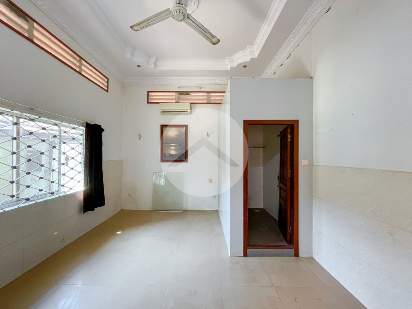 Commercial Space For Rent - Svay Dangkum, Siem Reap