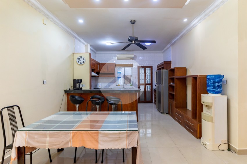 3 Bedroom Link House For Rent - Tonle Bassac, Phnom Penh