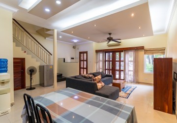 3 Bedroom Link House For Rent - Tonle Bassac, Phnom Penh thumbnail