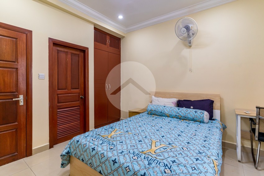 3 Bedroom Link House For Rent - Tonle Bassac, Phnom Penh