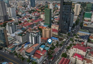 724 Sqm Commercial Villa For Rent - Beoung Raing, Phnom Penh thumbnail