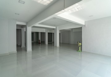 270 Sqm Commercial Space For Rent - Phsar Thmei 3, Phnom Penh thumbnail
