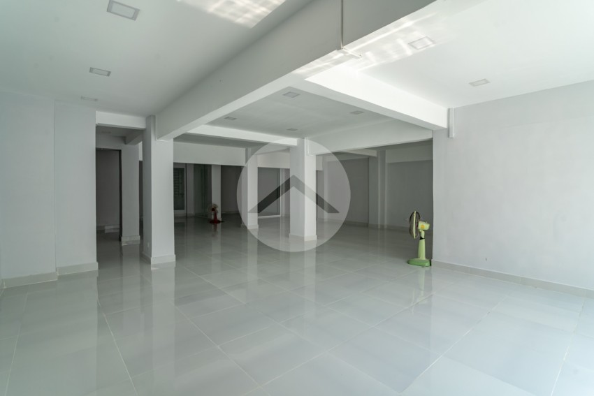 270 Sqm Commercial Space For Rent - Phsar Thmei 3, Phnom Penh