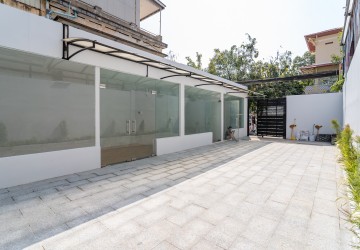 270 Sqm Commercial Space For Rent - Phsar Thmei 3, Phnom Penh thumbnail