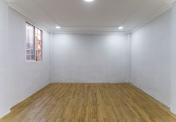 270 Sqm Commercial Space For Rent - Phsar Thmei 3, Phnom Penh thumbnail