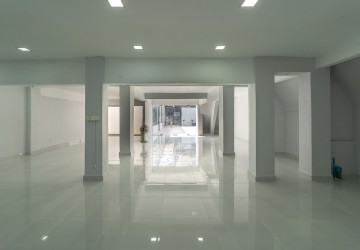 270 Sqm Commercial Space For Rent - Phsar Thmei 3, Phnom Penh thumbnail