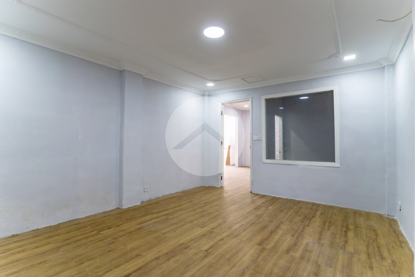 270 Sqm Commercial Space For Rent - Phsar Thmei 3, Phnom Penh