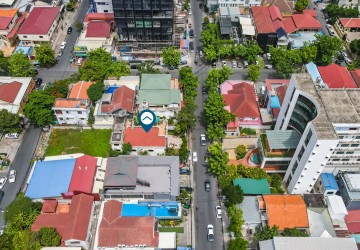 6 Bedroom Commercial Villa For Rent - BKK1, Phnom Penh thumbnail