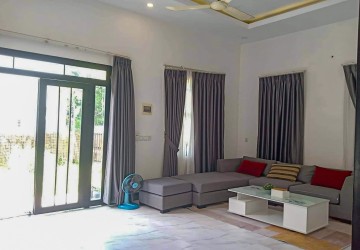 2 Bedroom Villa For Rent - Slor Kram, Siem Reap thumbnail