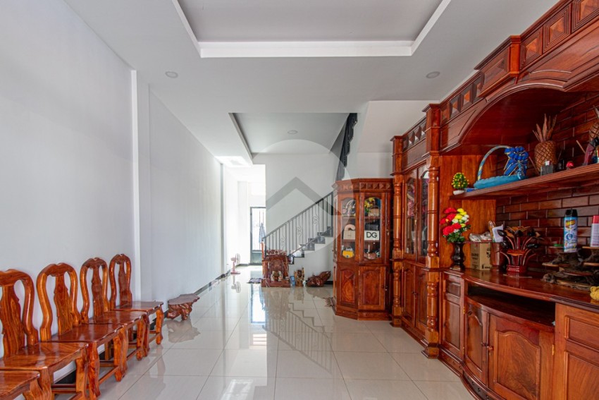 2 Bedroom Flat For Rent - Svay Thom, Siem Reap