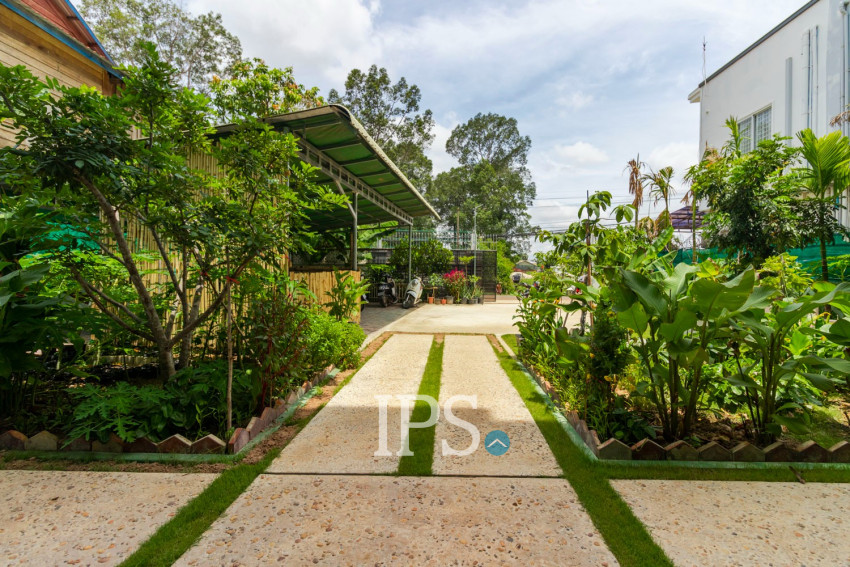 6 Unit Apartment Building  For Sale - Sala Kamreuk, Siem Reap