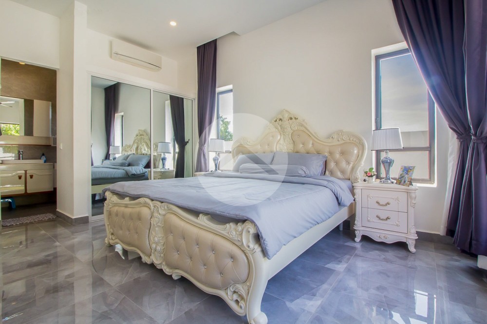 3 Bedroom House For Sale - Svay Dangkum, Siem Reap - Image 14