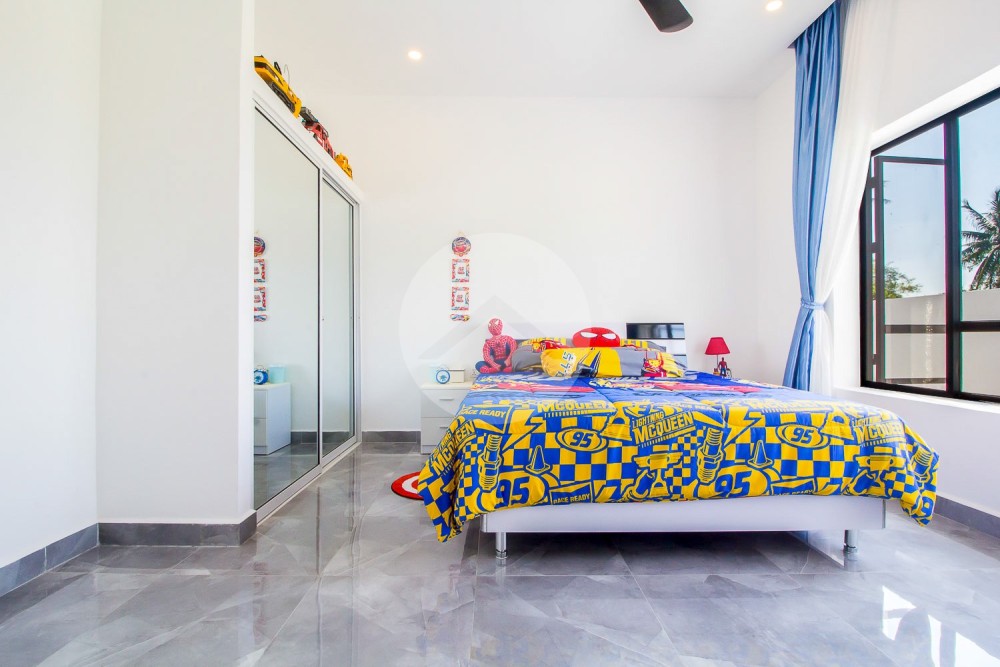 3 Bedroom House For Sale - Svay Dangkum, Siem Reap - Image 18