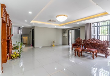 7 Bedroom Queen Villa  For Sale - Chip Mong 598, Chrang Chamres 2, Phnom Penh thumbnail