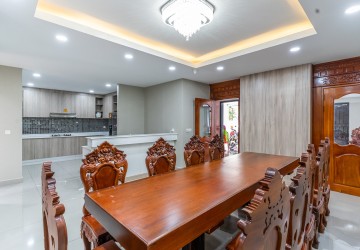 7 Bedroom Queen Villa  For Sale - Chip Mong 598, Chrang Chamres 2, Phnom Penh thumbnail