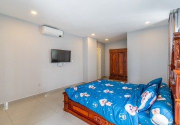 7 Bedroom Queen Villa  For Sale - Chip Mong 598, Chrang Chamres 2, Phnom Penh thumbnail