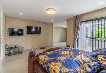 7 Bedroom Queen Villa  For Sale - Chip Mong 598, Chrang Chamres 2, Phnom Penh thumbnail