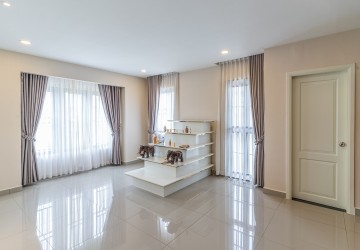 7 Bedroom Queen Villa  For Sale - Chip Mong 598, Chrang Chamres 2, Phnom Penh thumbnail