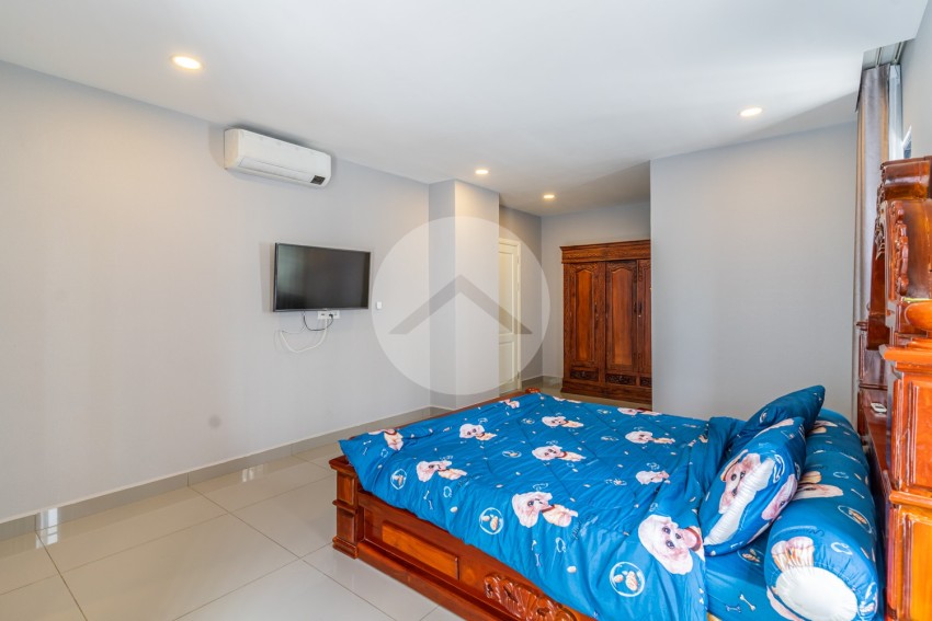 7 Bedroom Queen Villa  For Sale - Chip Mong 598, Chrang Chamres 2, Phnom Penh