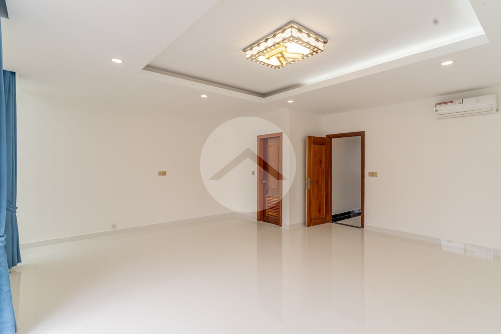 4 Bedroom Twin Villa For Sale - Borey Vimean Phnom Penh, Russey Keo, Phnom Penh - Image 8