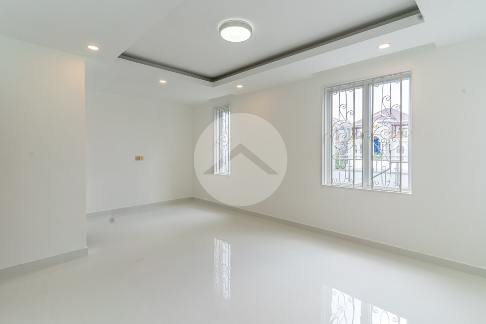 4 Bedroom Twin Villa For Sale - Borey Vimean Phnom Penh, Russey Keo, Phnom Penh - Image 10