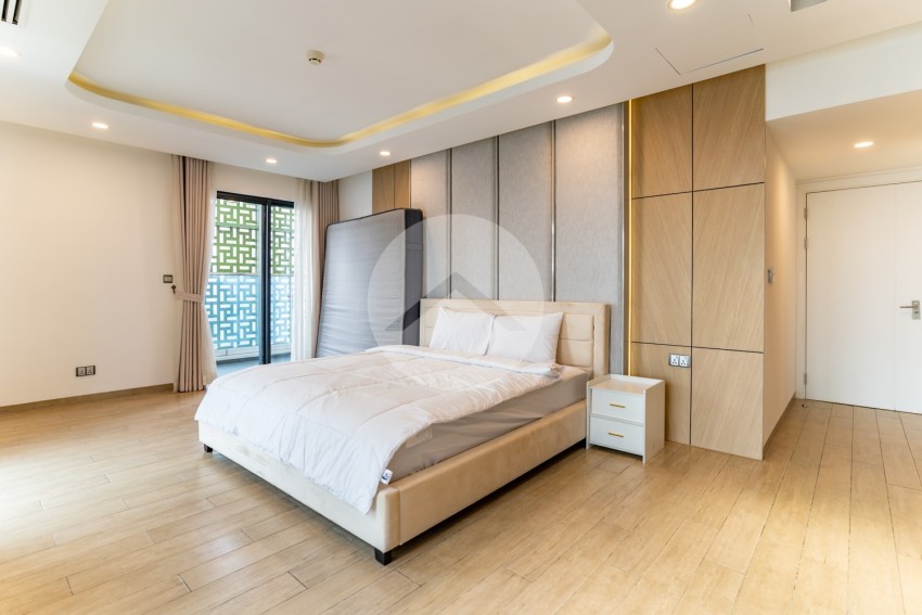 3 Bedroom Duplex Penthouse For Rent - Tonle Bassac, Phnom Penh