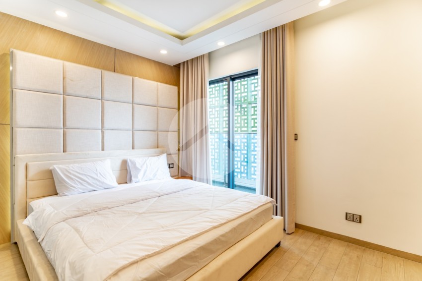3 Bedroom Duplex Penthouse For Rent - Tonle Bassac, Phnom Penh