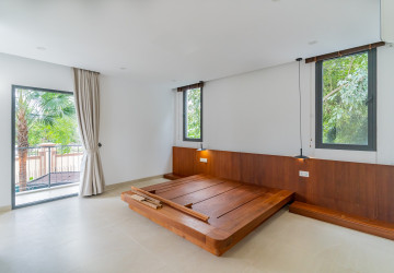 7 Bedroom Luxury Villa For Rent - Chbar Ampov, Phnom Penh thumbnail