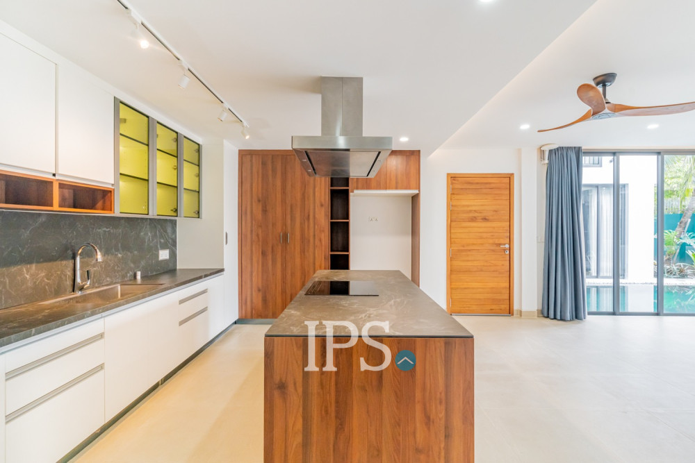 7 Bedroom Luxury Villa For Rent - Chbar Ampov, Phnom Penh - Image 13