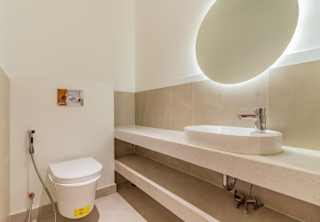 7 Bedroom Luxury Villa For Rent - Chbar Ampov, Phnom Penh thumbnail