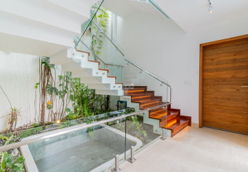 7 Bedroom Luxury Villa For Rent - Chbar Ampov, Phnom Penh thumbnail