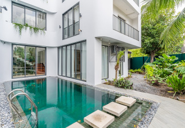 7 Bedroom Luxury Villa For Rent - Chbar Ampov, Phnom Penh thumbnail
