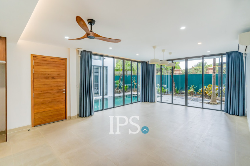 7 Bedroom Luxury Villa For Rent - Chbar Ampov, Phnom Penh