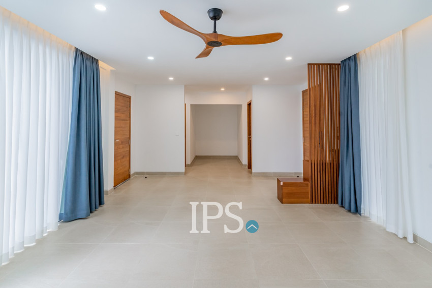 7 Bedroom Luxury Villa For Rent - Chbar Ampov, Phnom Penh