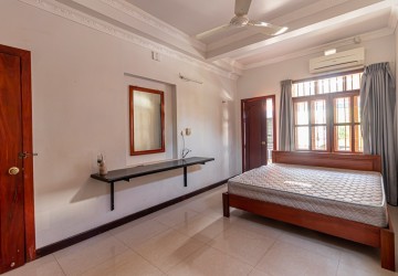 19 Bedroom Guesthouse For Rent- Sala Kamreuk, Siem Reap thumbnail