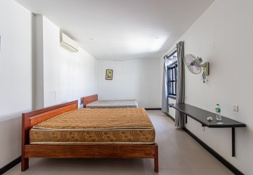 19 Bedroom Guesthouse For Rent- Sala Kamreuk, Siem Reap thumbnail