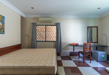 19 Bedroom Guesthouse For Rent- Sala Kamreuk, Siem Reap thumbnail