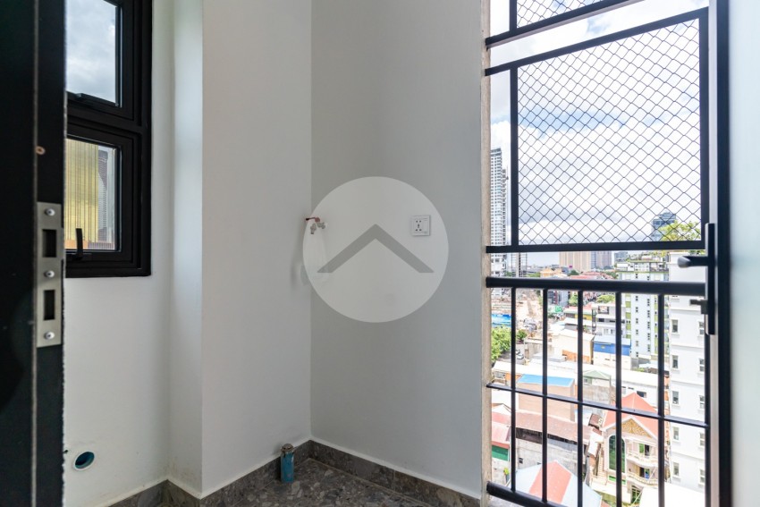 1 Bedroom Serviced Apartment For Rent - Tonle Bassac, Phnom Penh