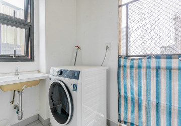 1 Bedroom Serviced Apartment For Rent - Tonle Bassac, Phnom Penh thumbnail