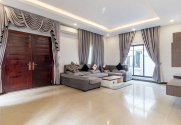 4 Bedroom Villa For Rent - Svay Thom, Siem Reap thumbnail