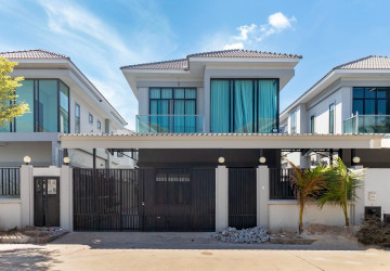 4 Bedroom Villa For Rent - Svay Thom, Siem Reap thumbnail