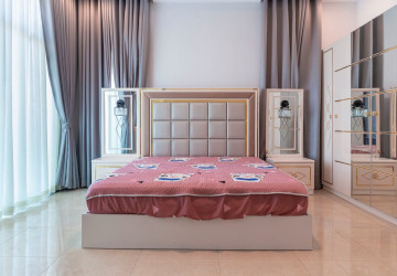 4 Bedroom Villa For Rent - Svay Thom, Siem Reap thumbnail