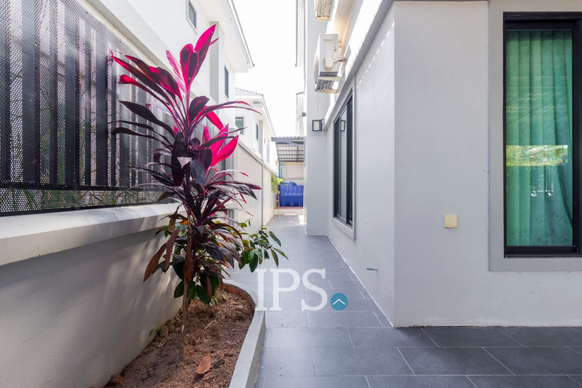 4 Bedroom Villa For Rent - Svay Thom, Siem Reap