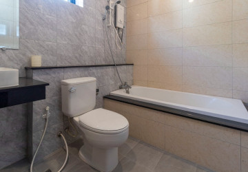 4 Bedroom Villa For Rent - Svay Thom, Siem Reap thumbnail