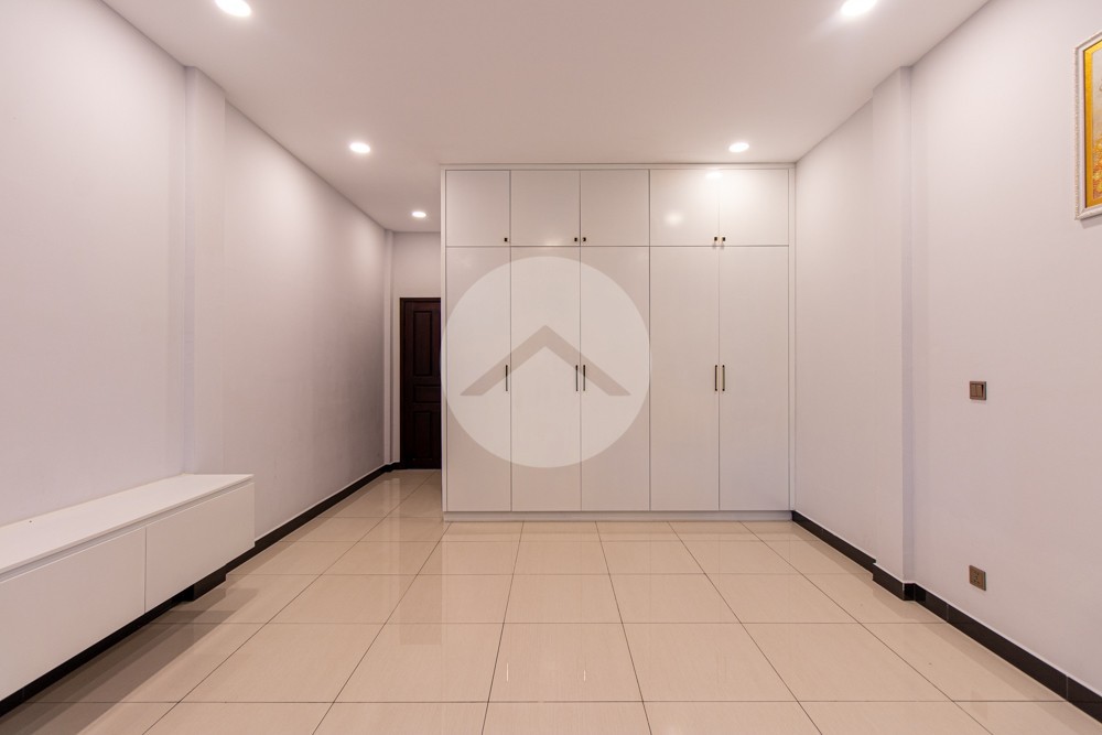 2 Bedroom Flat For Rent - Svay Thom, Siem Reap - Image 5